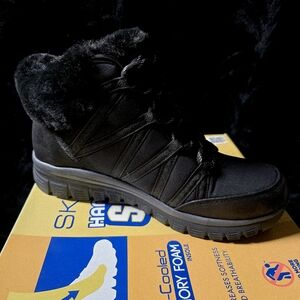 Skechers Slip-Ins Cozy Strolls Boots | Women’s 9 | NEW